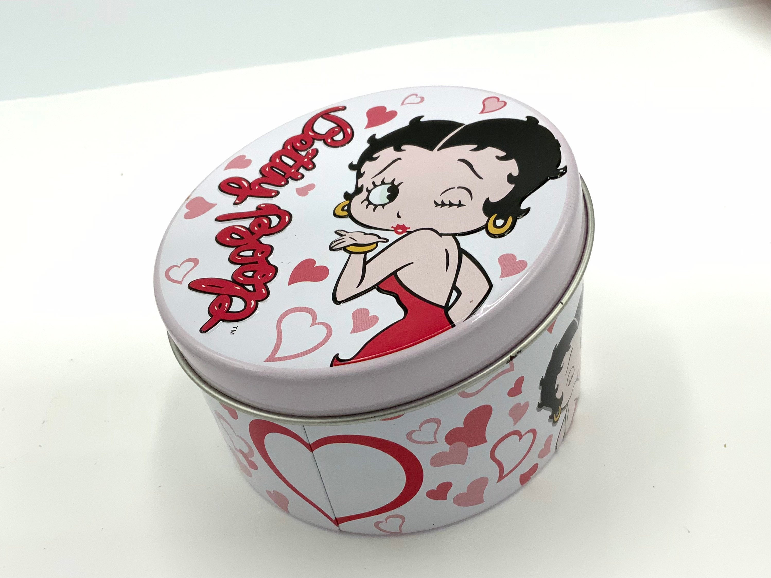 Gorgeous Collectible Betty Boop Tin Box Jewelry Box.
