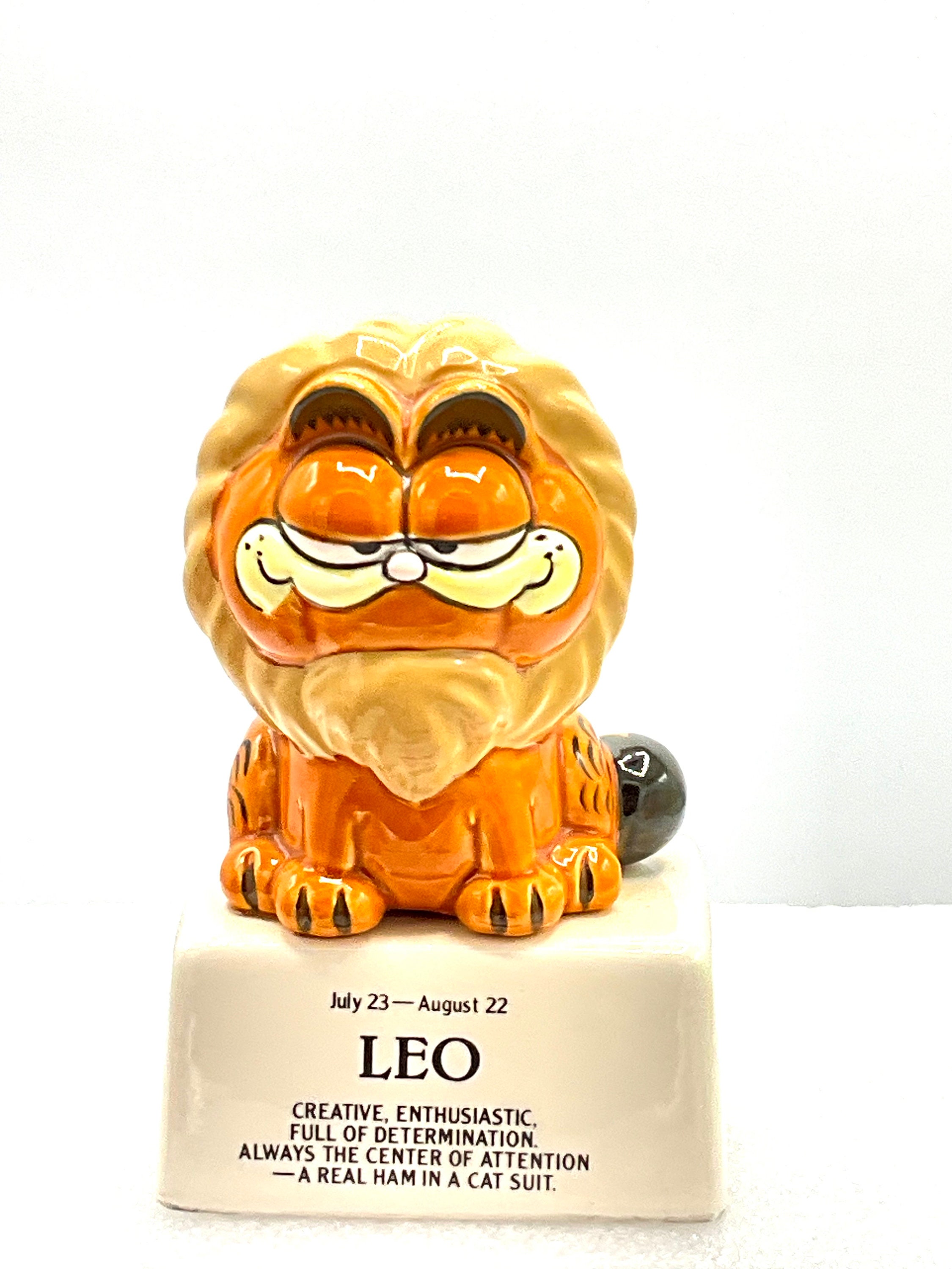 Gorgeous Collectible and Vintage Porcelain Garfield by