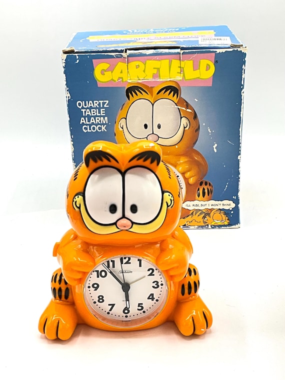 Gorgeous Collectible and Vintage Garfield Clock, Alarm Desk, Cat