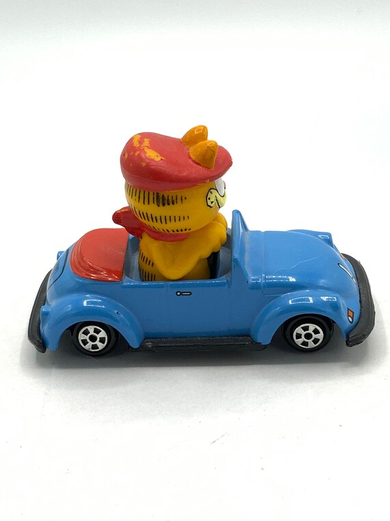 Gorgeous Vintage Garfield With a Blue Car,cat, Orange