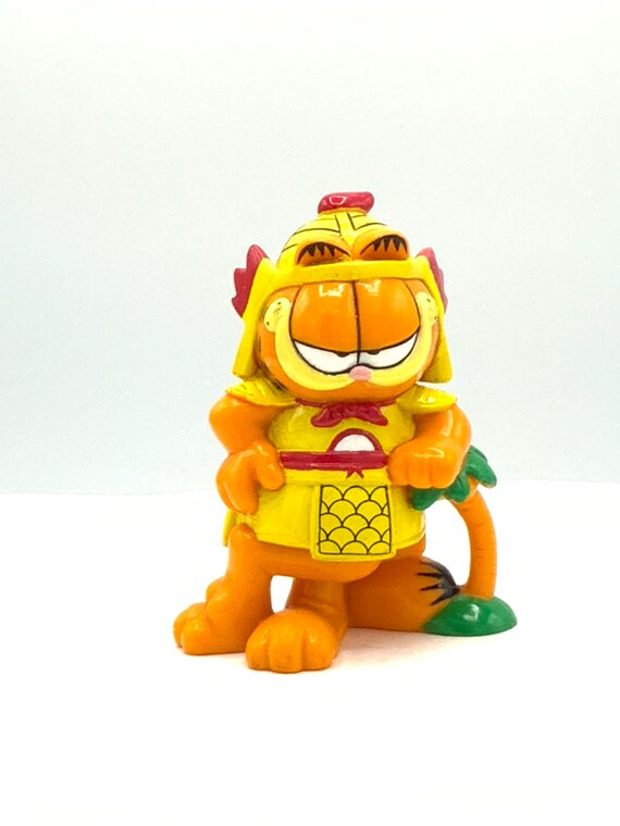 Gorgeous collectible and vintage Garfield as Zheng Ching Gong