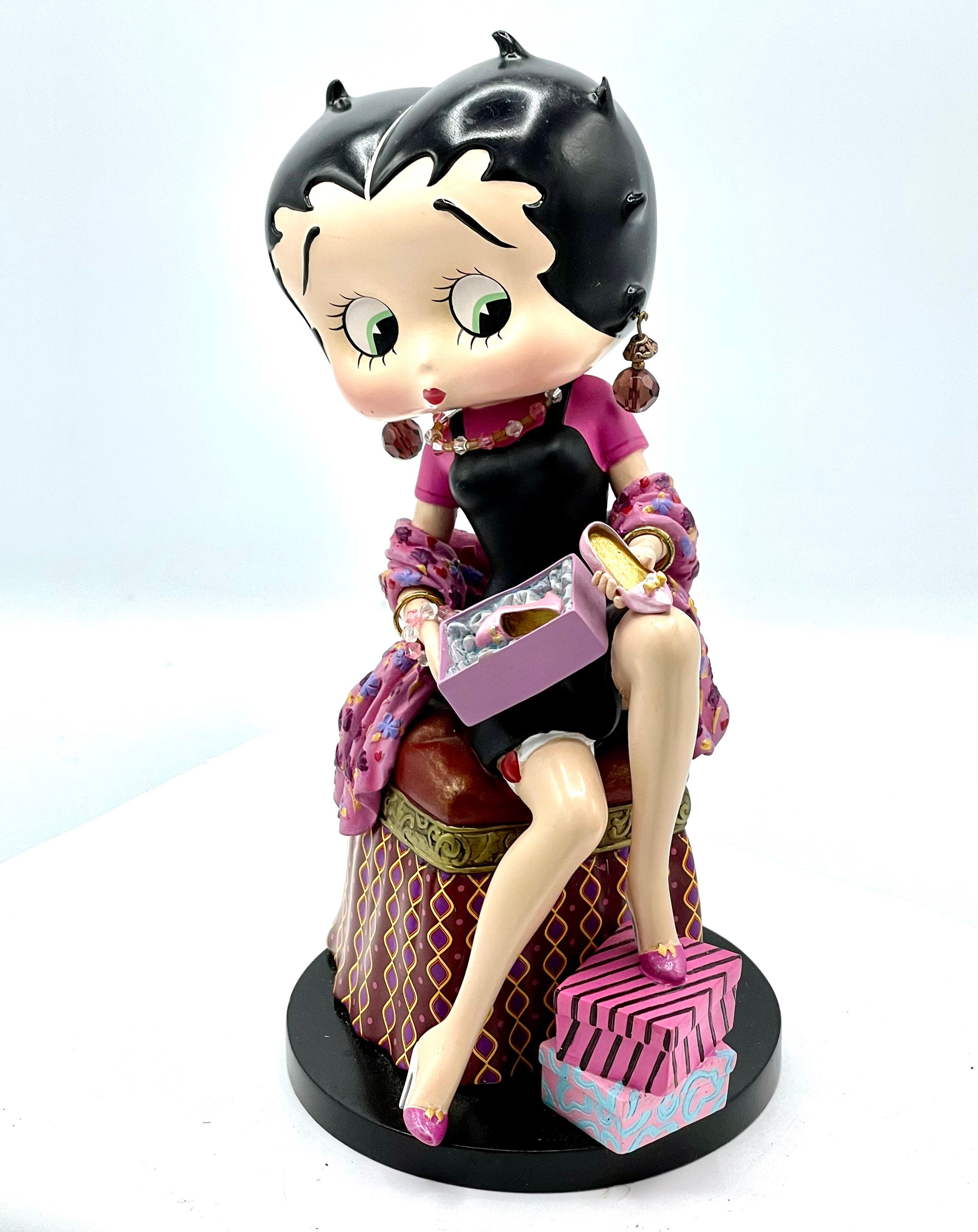 Gorgeous Collectible Very Rare Betty Boop 2006, Figurine,”the