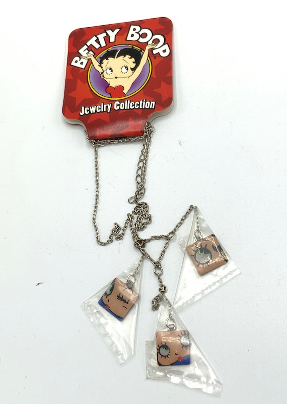 Gorgeous collectible and vintage Betty Boop neckla