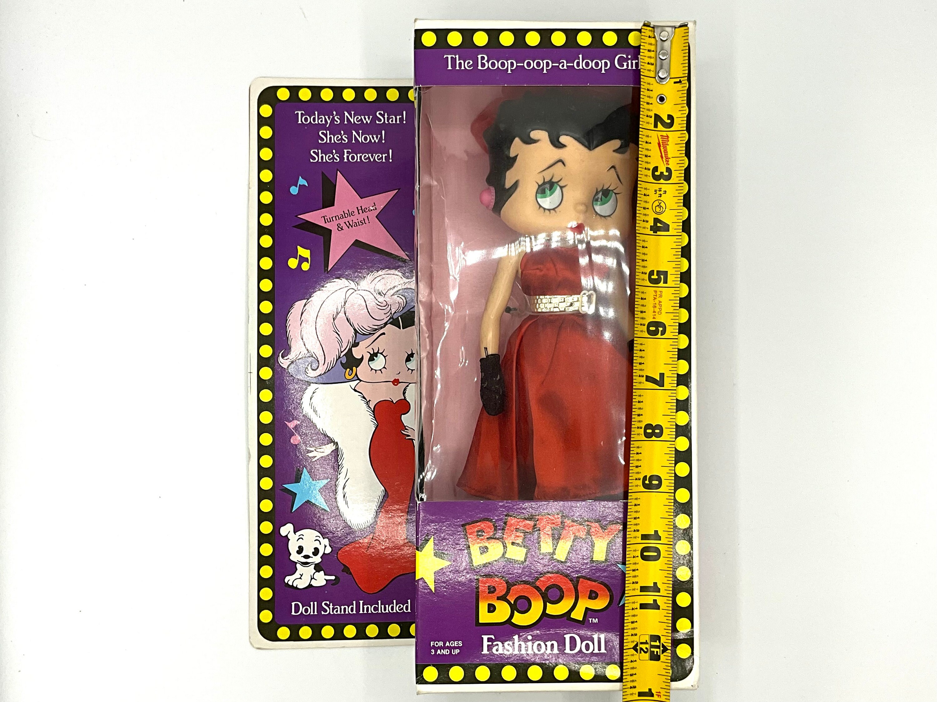 Gorgeous collectible and Vintage Betty Boop doll, red dress