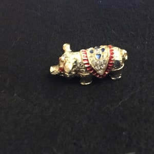 Decorative pig, gold tone with crystal