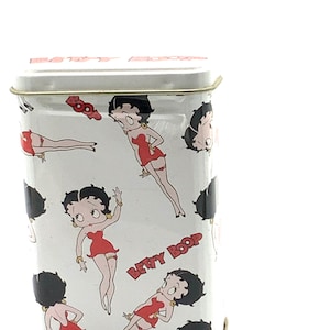 Gorgeous collectible  and vintage Betty Boop tin box,