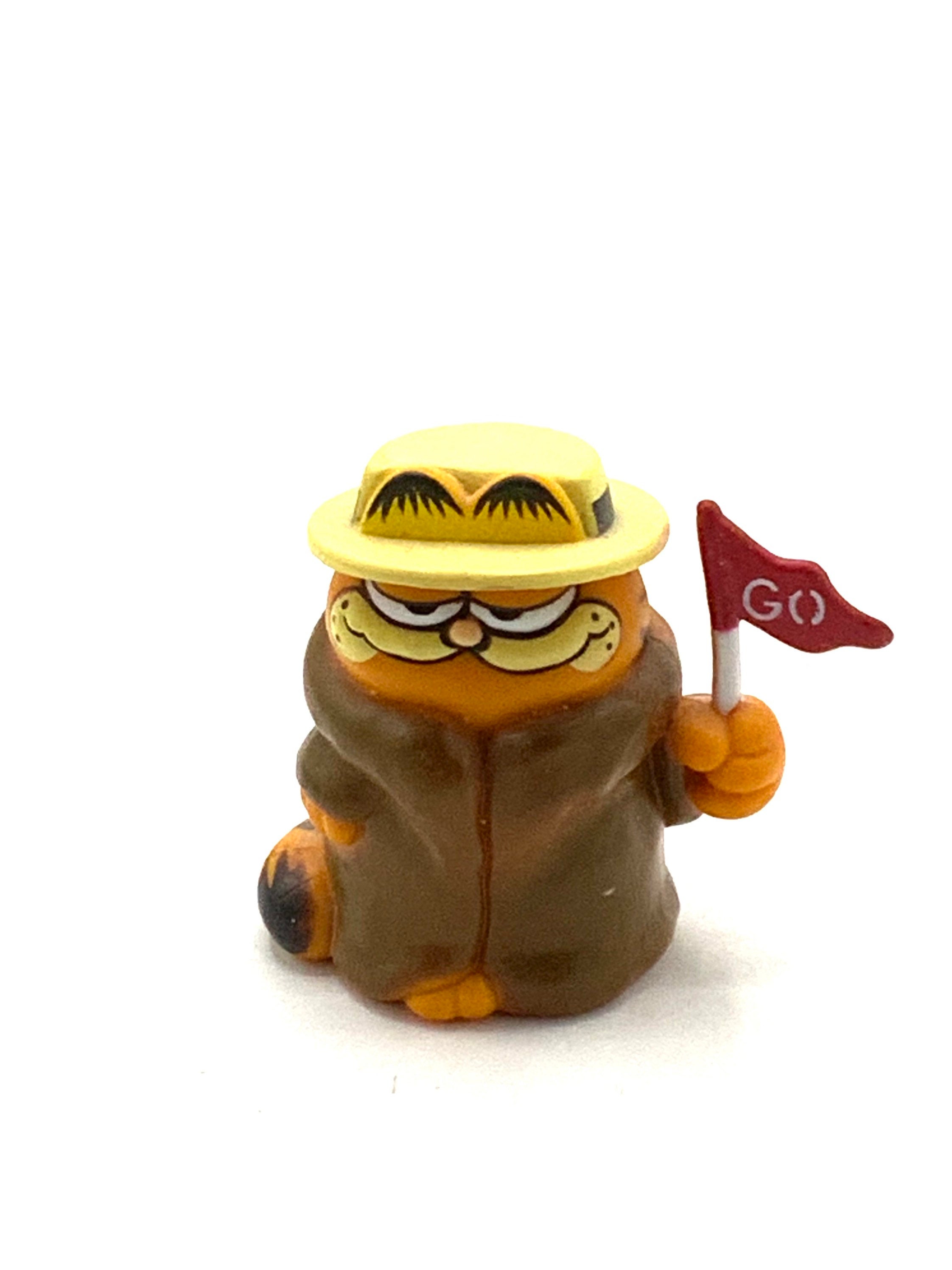 Gorgeous Collectible and Vintage Garfield With a Coat and Flag, Go. - Etsy