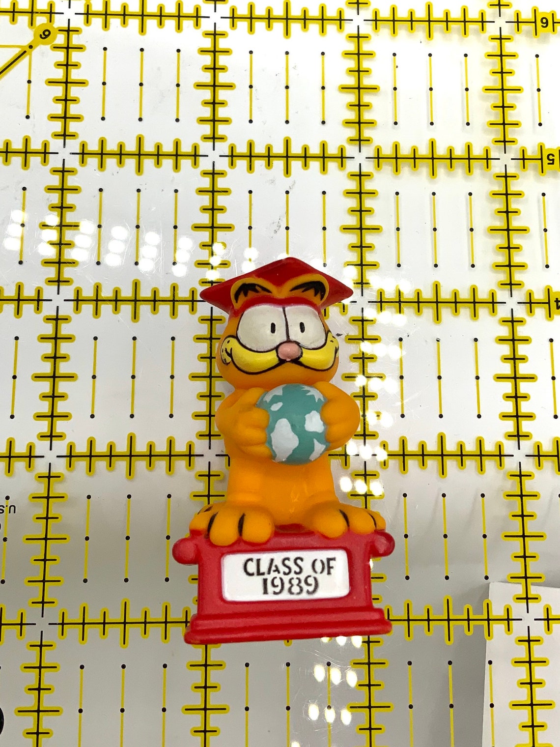 Gorgeous Vintage Garfield Class of 1989, Cat, Orange, Figurine, Toy. - Etsy