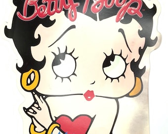 Gorgeous collectible calendar of Betty Boop. 2003.