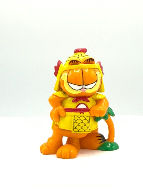 Gorgeous collectible and vintage Garfield as Zheng Ching Gong
