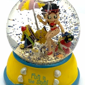 レア　ベティちゃん　BETTY BOOP スノードーム　オルゴール Gorgeous Collectible and Rare Betty Boop Snow Globe, Snowball, Fun
