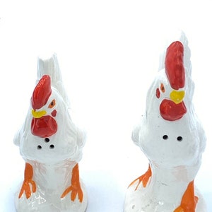 Roasted and hen shaker, signed Japan