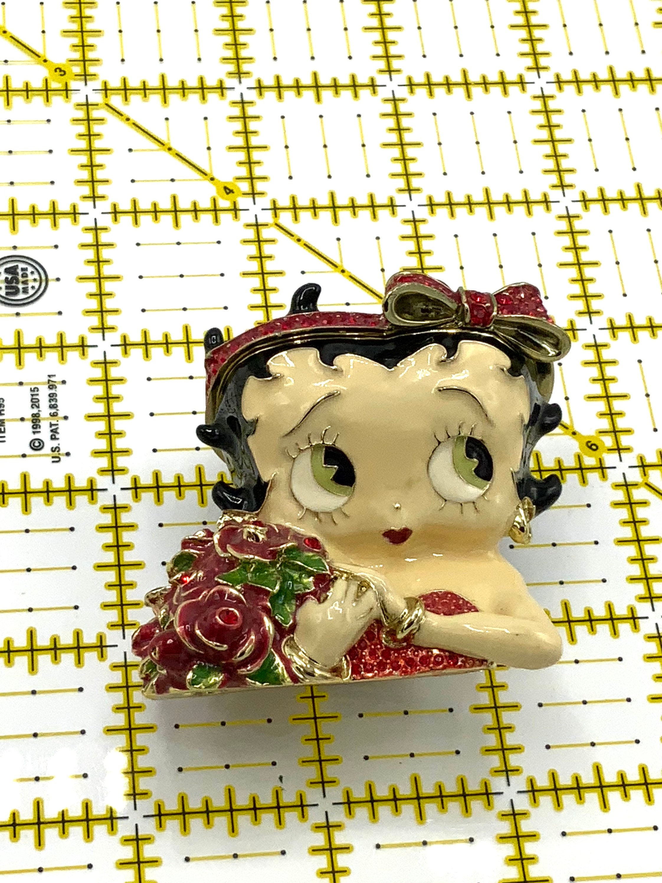 ベティ置物 Gorgeous Collectible and Vintage Betty Boop Enamel With