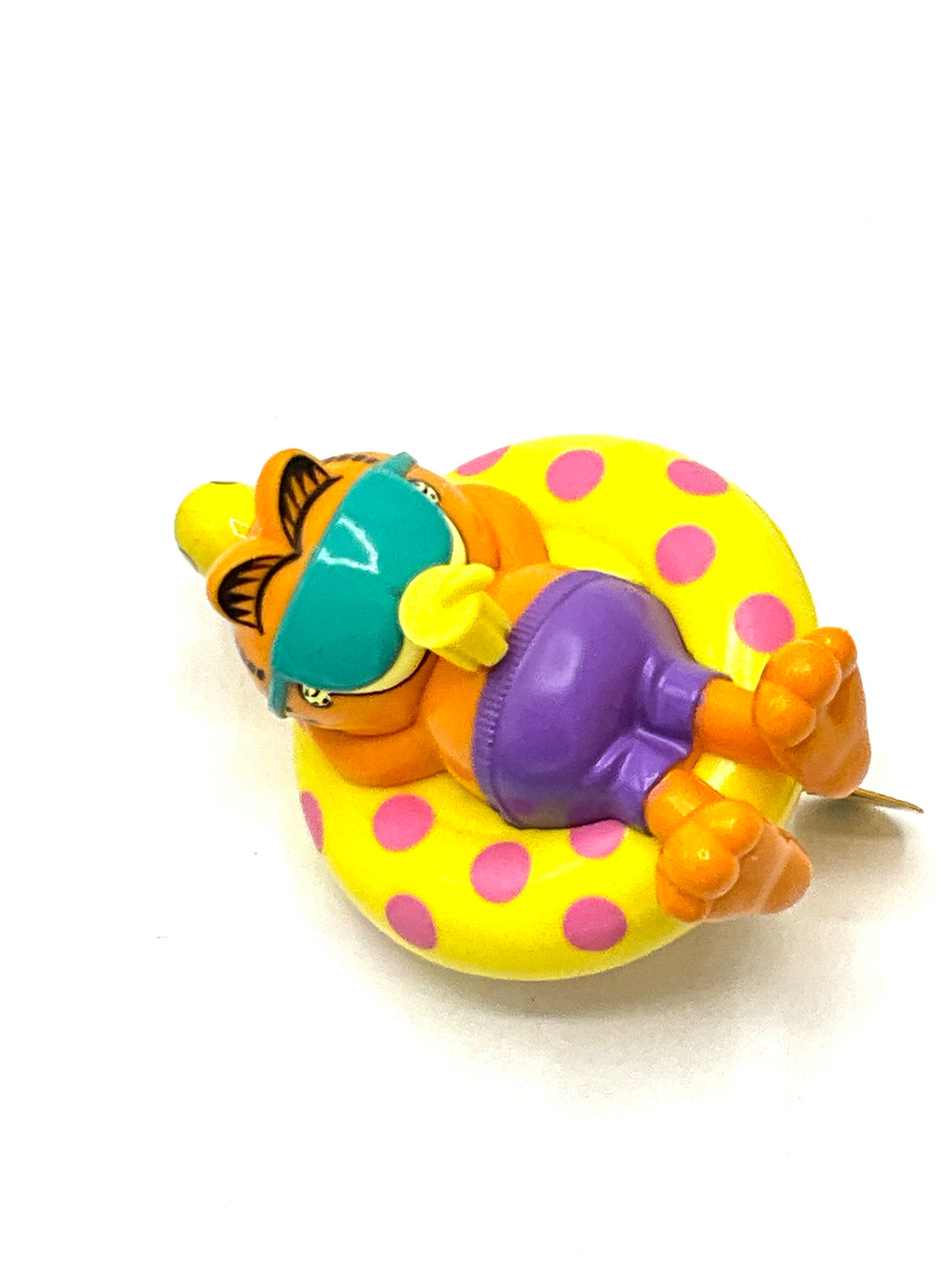 Gorgeous Collectible and Vintage Garfield Movable Tail, Water Toy
