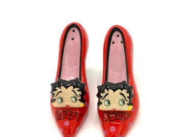 Gorgeous collectible and Vintage salt and pepper Betty Boop, red shoes with dots.