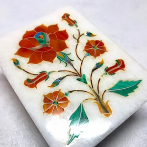 Marble Inlay Pietra Dura box, jewelry box, with flowers designs.