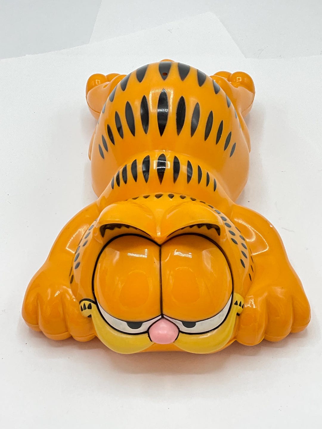 Gorgeous Collectible and Vintage Garfield as Phone Figure