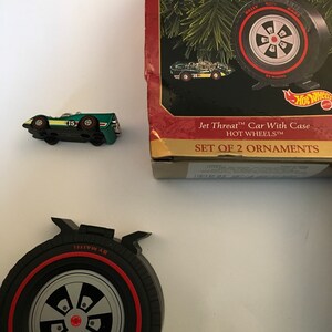 Hot wheel jet Treat Car with Case (2 pieces set)