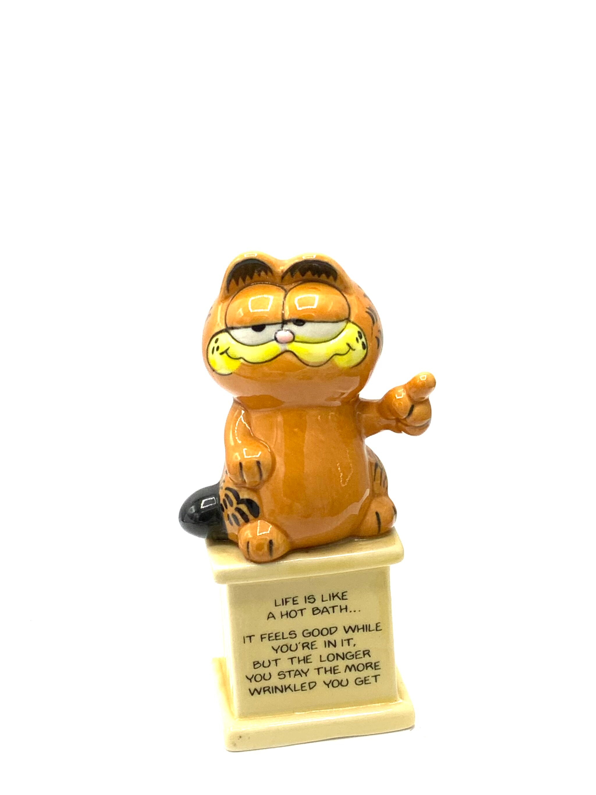 Gorgeous Collectible and Vintage Ceramic Garfield Live is Arriving