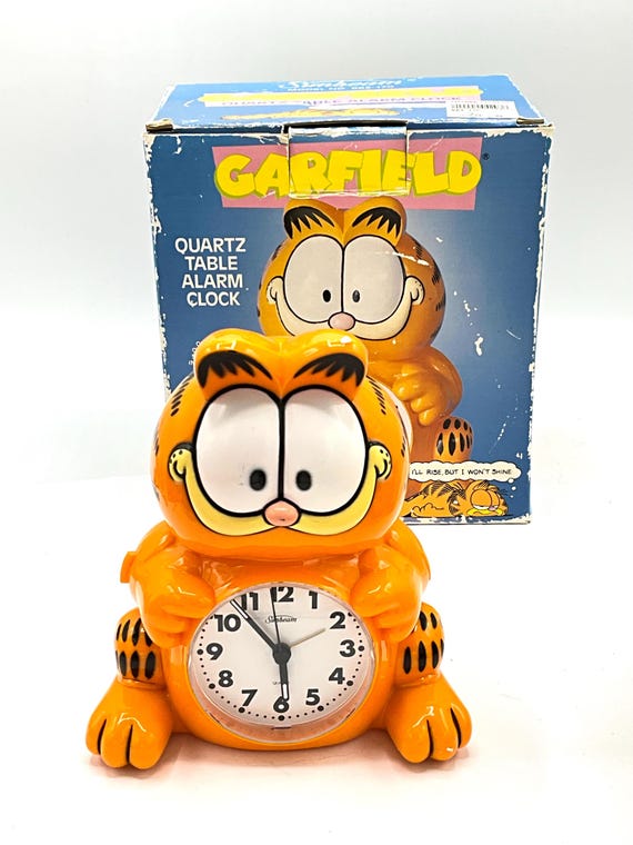 Gorgeous Collectible and Vintage Garfield Clock, Alarm Desk, Cat