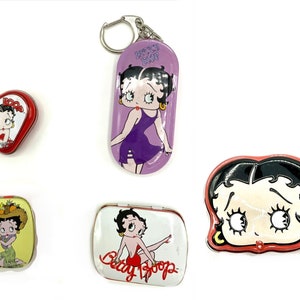 Gorgeous collectible Betty Boop tin box, jewelry box, tin.