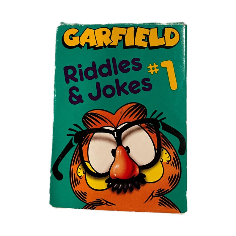 Moustache Riddle Gorgeous Collectible and Vintage Garfield Play Cards, Games. Your ...