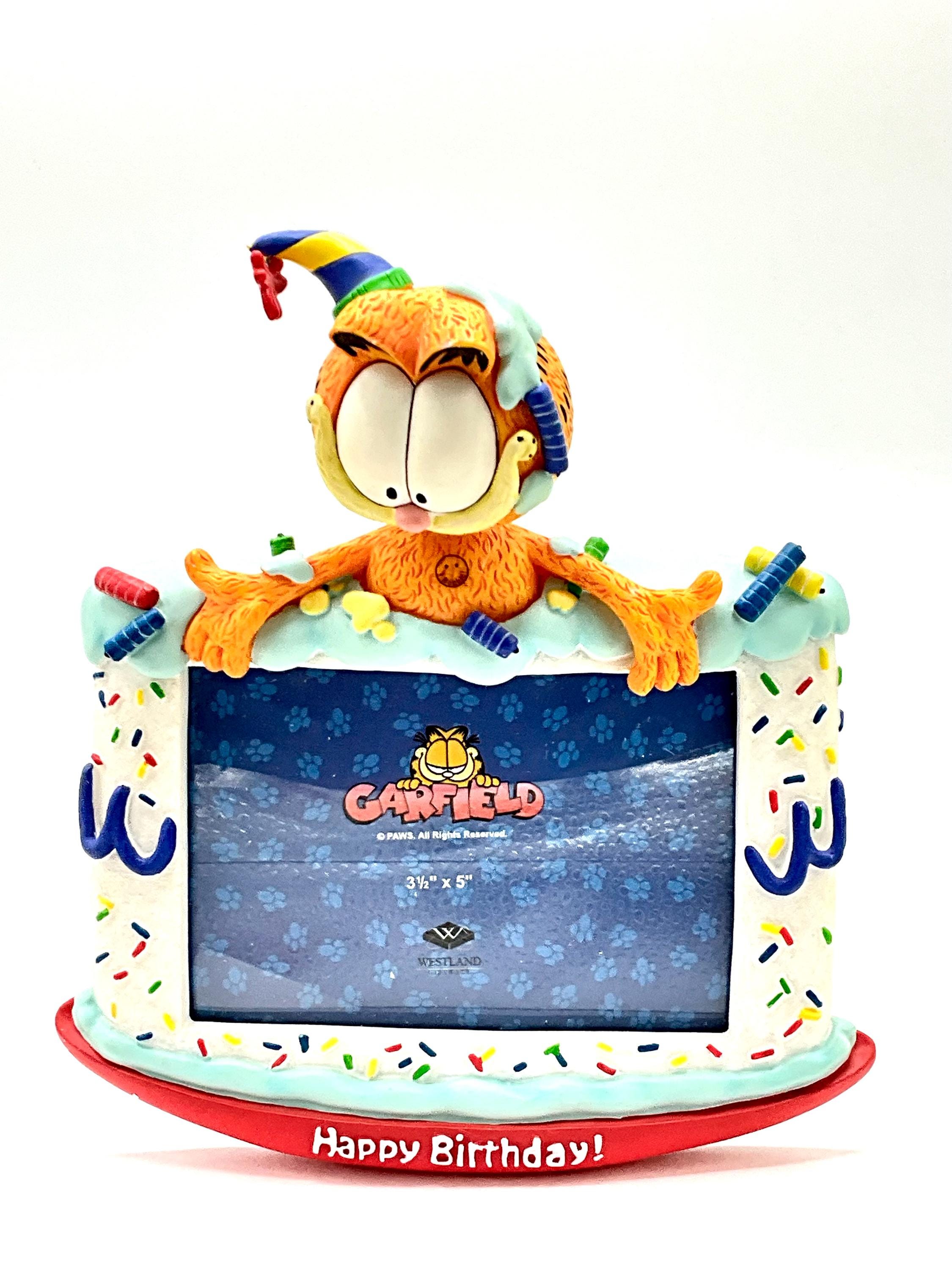 Gorgeous Collectible and Vintage Garfield Bobble Head Ceramic