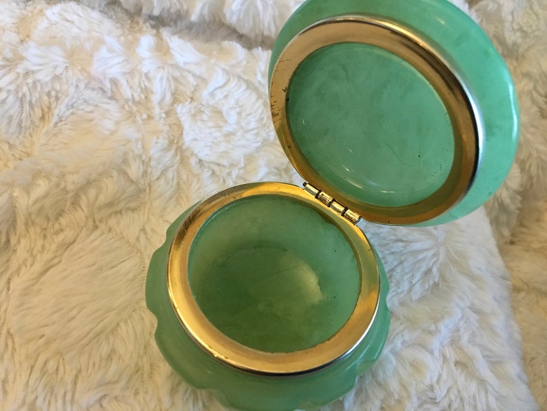 Vintage genuine alaster green jewelry box