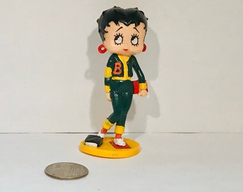Vintage Betty Boop is going to the college ornament/figuring