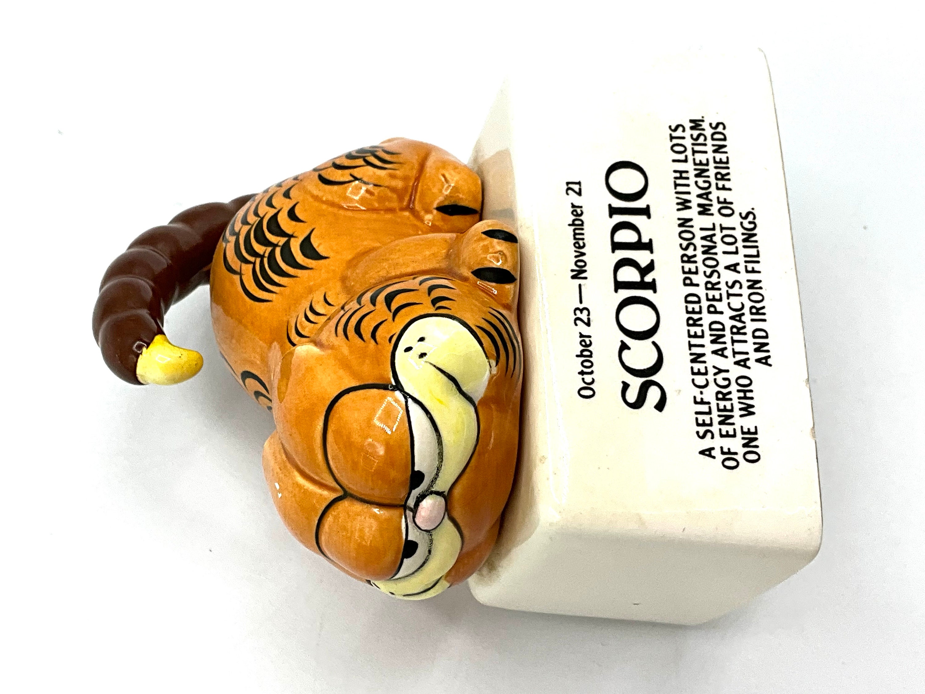 Gorgeous Collectible and Vintage Porcelain Garfield by Enesco