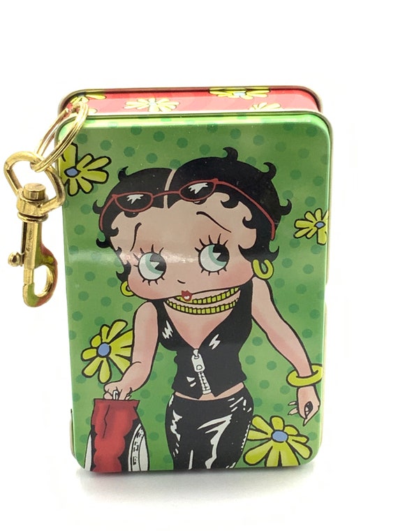 Gorgeous collectible and vintage Betty Boop tin b… - image 3