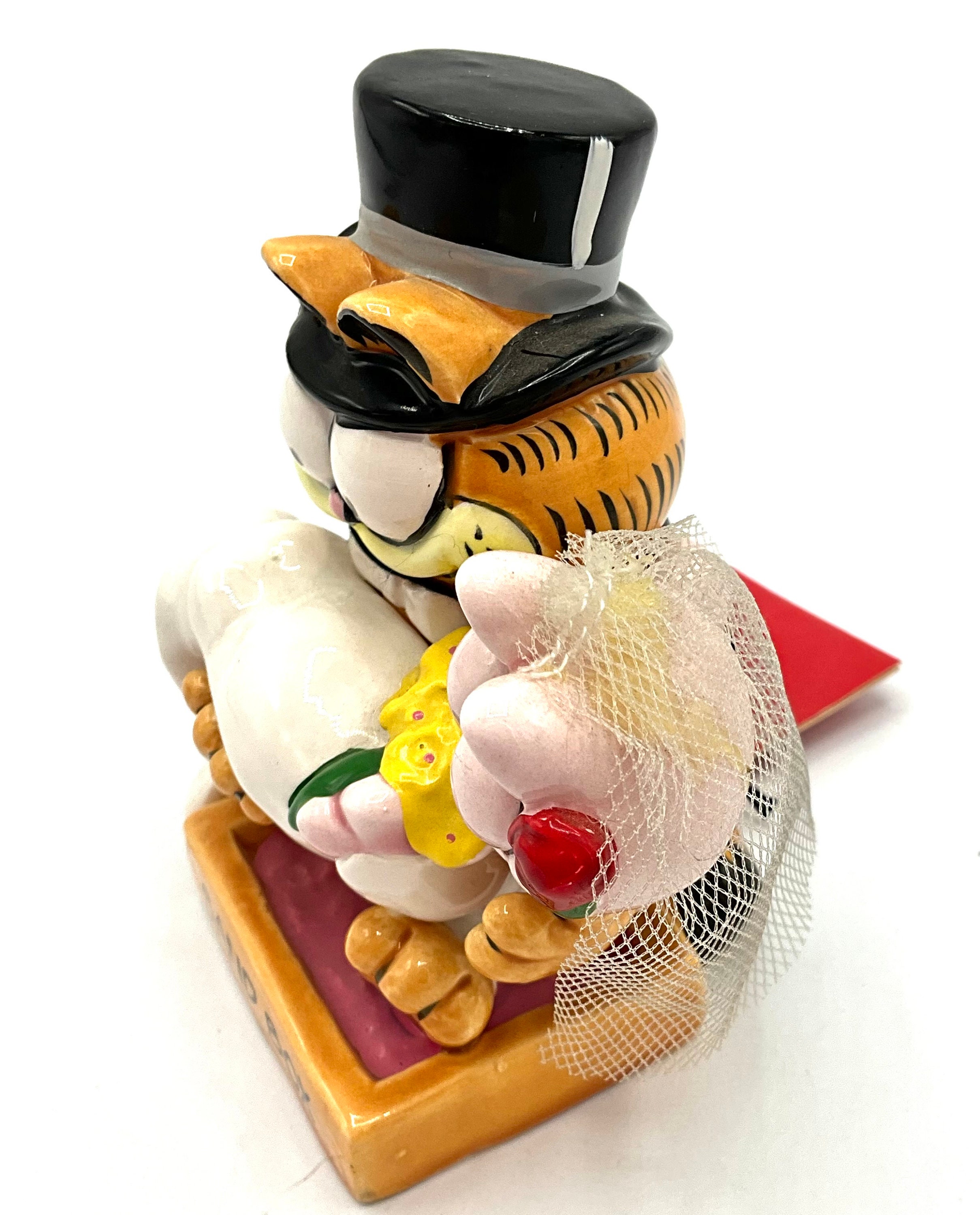 Gorgeous Collectible and Vintage Rare Garfield and Arlene