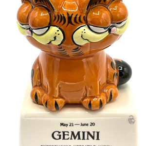 Gorgeous Collectible and Vintage Porcelain Garfield by Enesco
