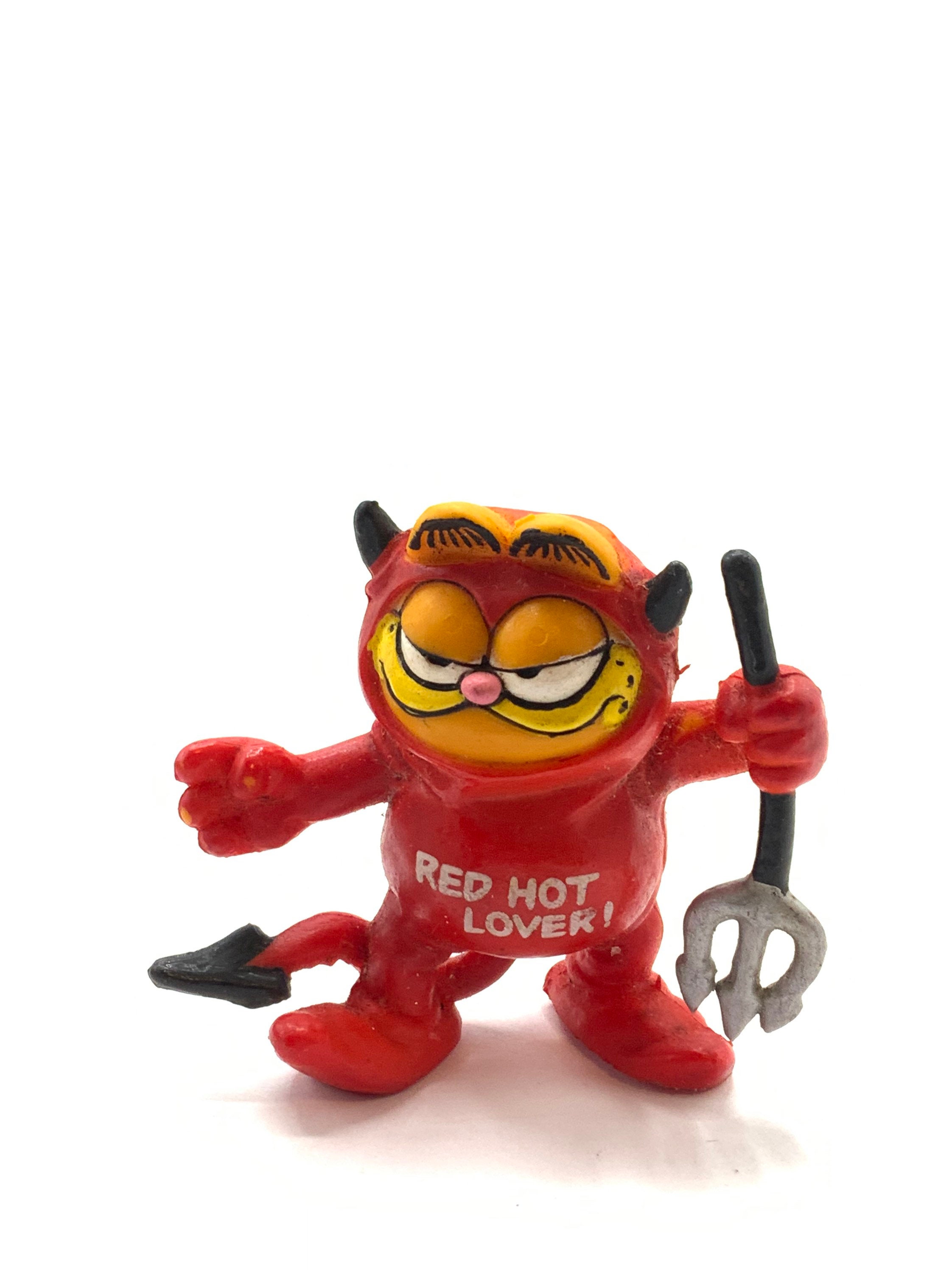【Garfield】ワラビー(RED） Gorgeous Collectible and Vintage Garfield Red Devil With Horns