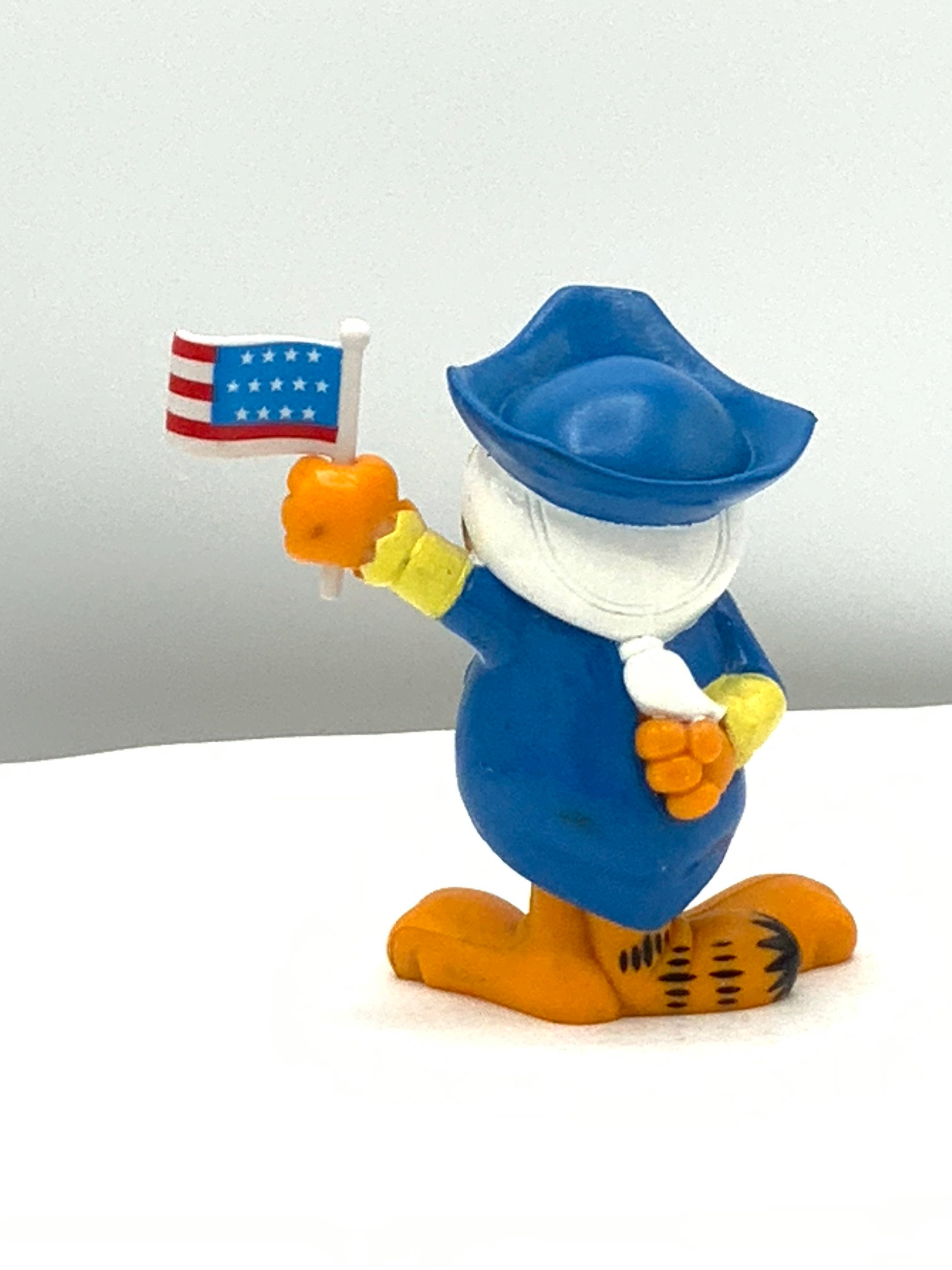 Gorgeous Collectible and Vintage Garfield as Washington, the
