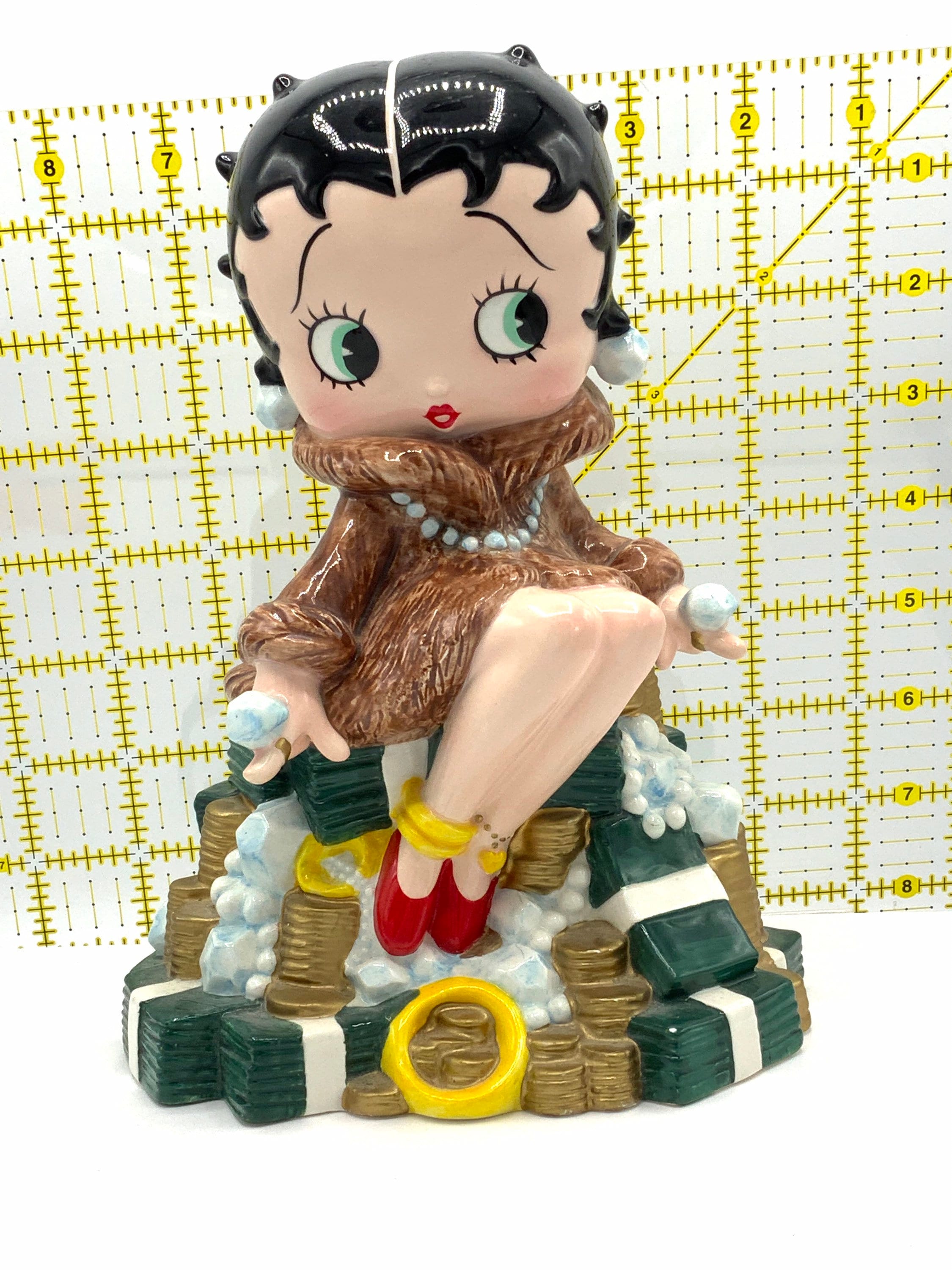 Gorgeous Collectible and Vintage Betty Boop Piggy Bank, Ceramic
