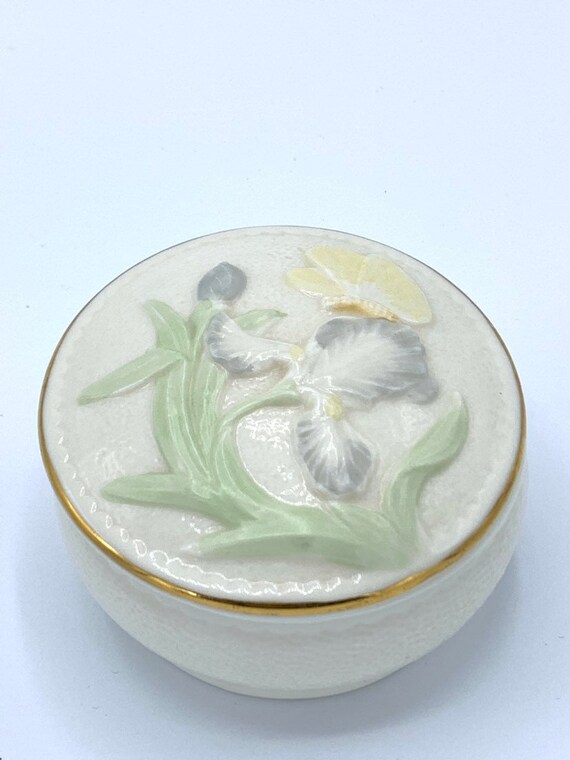 Vintage porcelain jewelry  box by Heritage House … - image 5