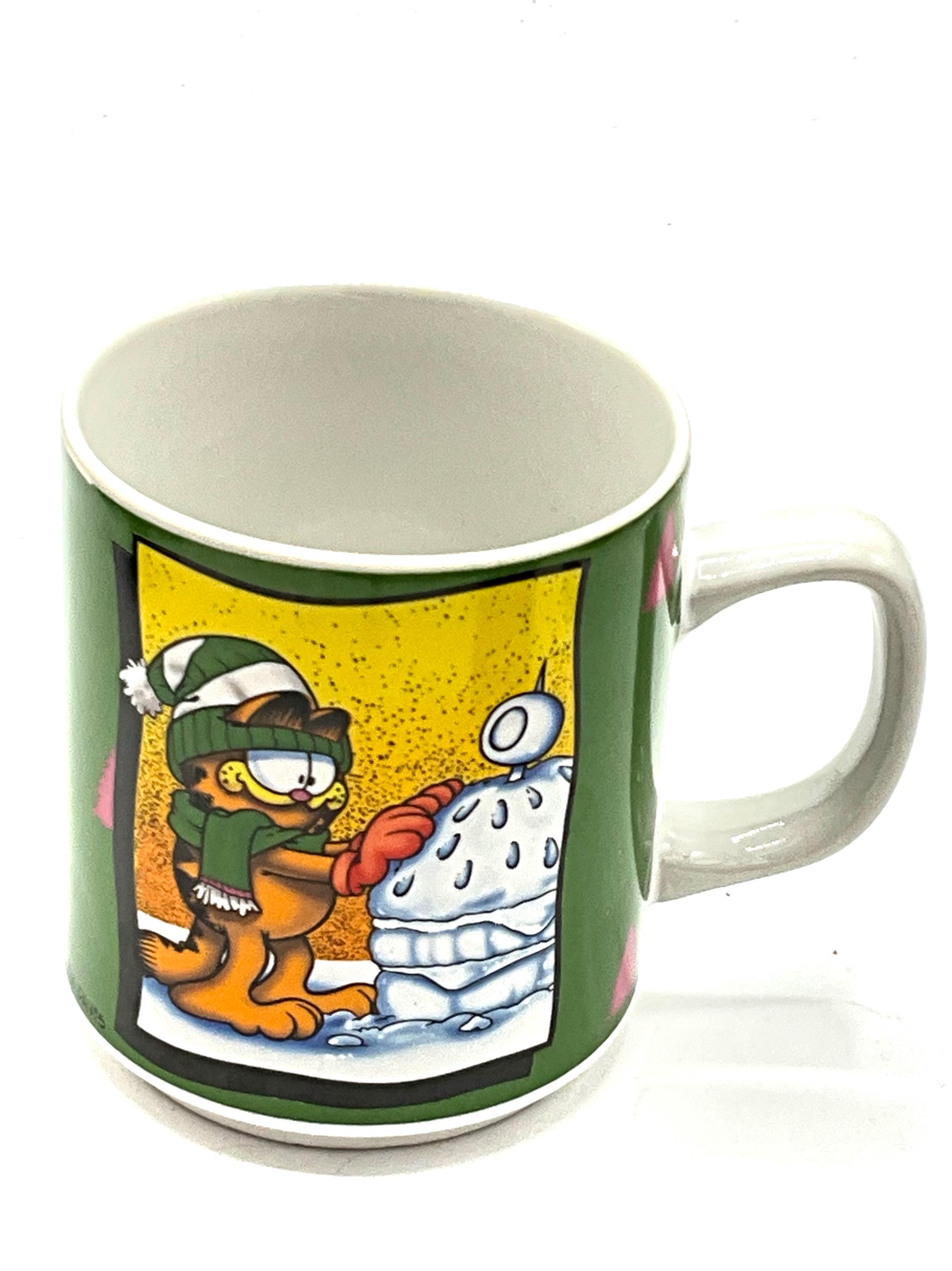 Gorgeous Collectible and Vintage Garfield Mug, Coffee, Cat. Winter, Snowman, Green and Pink by Enesco