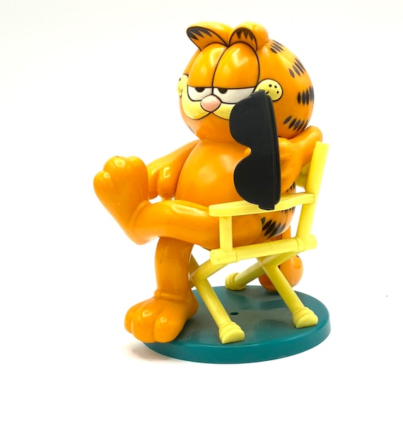 Gorgeous Collectible and Vintage Garfield is Sitting in