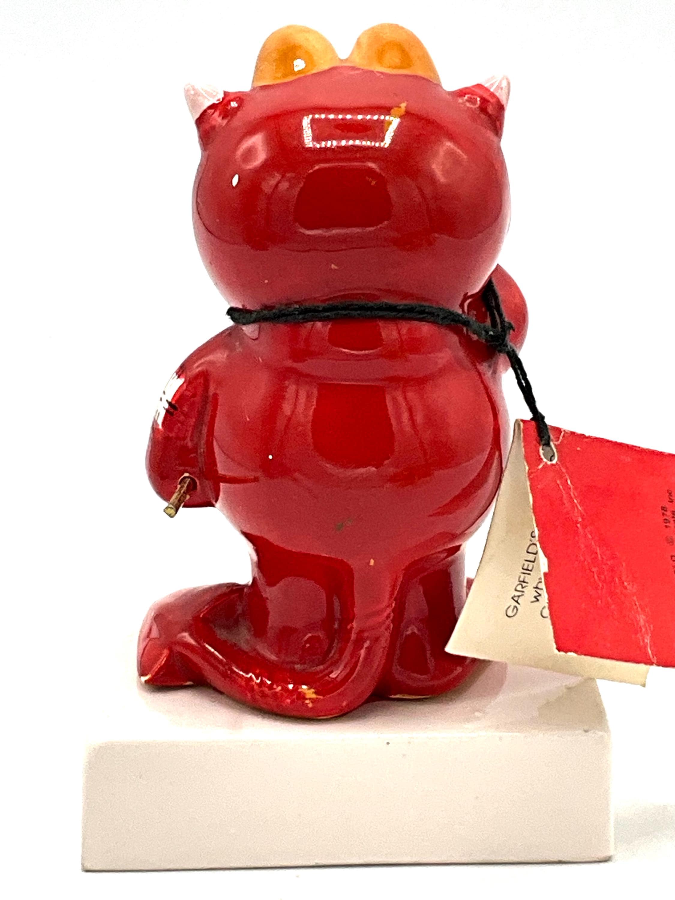 【Garfield】ワラビー(RED） Garfield-Red-Hot-Lover-