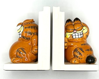Gorgeous Collectible and Vintage Garfield Bookends, Figurine Set