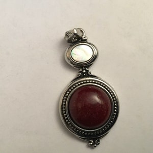 Lia Sophia pendant