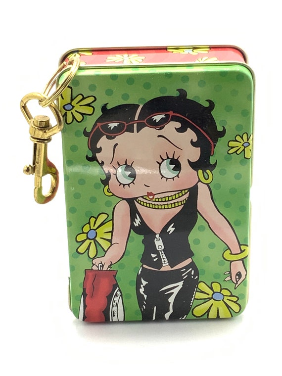 Gorgeous collectible and vintage Betty Boop tin b… - image 2