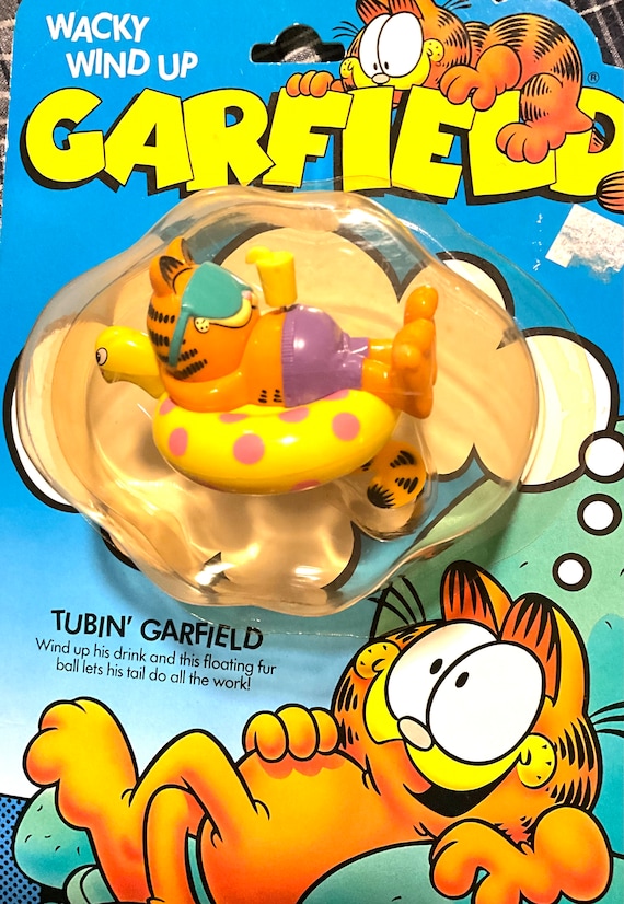 Gorgeous Collectible and Vintage Garfield Movable Tail, Water Toy