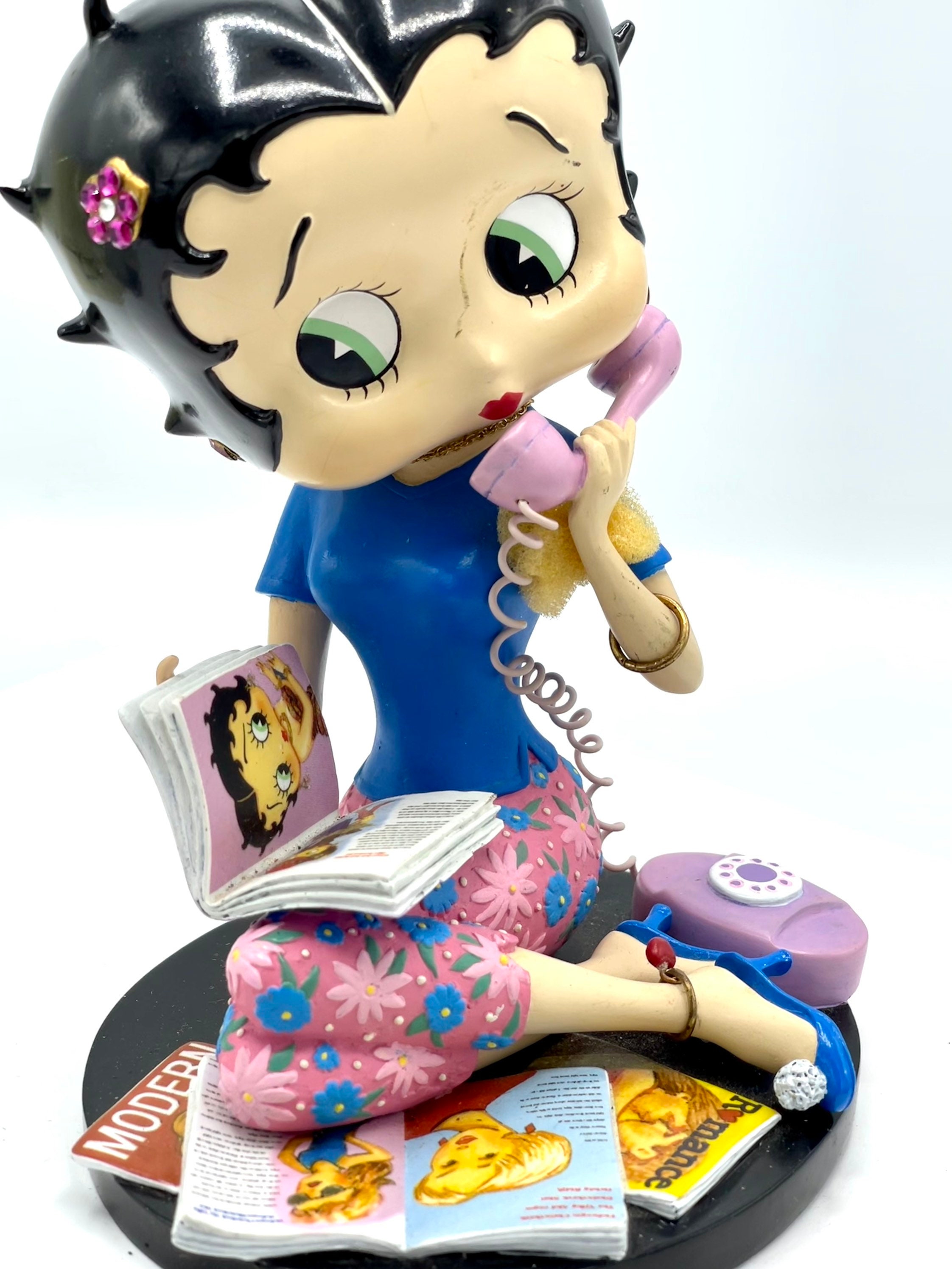 Gorgeous Collectible Very Rare Betty Boop 2006, Figurine,”talk of