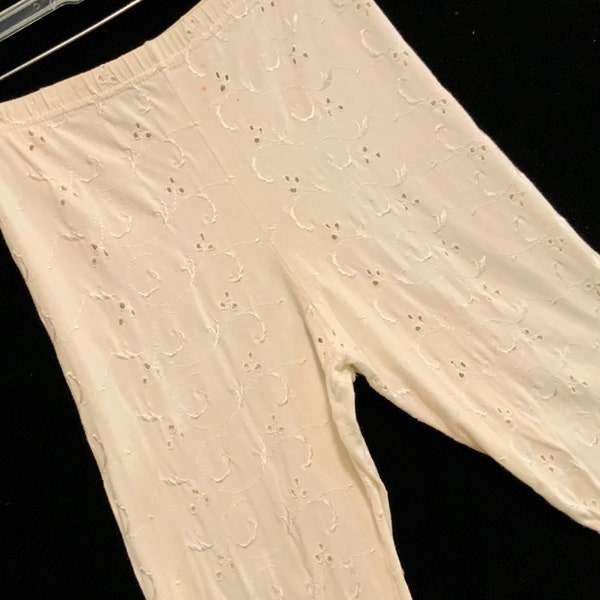 80s White Eyelet Leggings-Pants-Slacks/Floral Embroidered Cotton/High-Rise/Elastic-Waist/Summer/Woman’s (waist 26-30”) Vintage 1980s