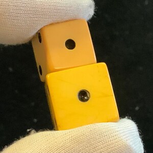 40s Butterscotch Bakelite Dice/Die 2 Piece Set/Size 1/2 & 5/8/Square Edge/Jewelry Charm or Craft Supply/Vintage image 4