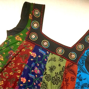 Blouse-Tunic-Top-Tank/Embroidered Patchwork/Multicolor Tapestry/Woman's (chest 38”) Vintage