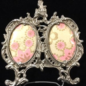 Silver Photo Frame-Picture Frame/Double/Oval/Tabletop/Art Nouveau-Victorian/Jugendstil/Metal/Ornate Flower & Scroll/Small 5”Wx5.5”H/Vintage