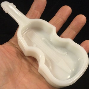 Milk Glass Trinket Dish-Pin Dish-Coin Dish-Ashtray/Violin/Fenton?/L.G.Wright?/White Pressed Glass/Depression Glass/Small/Vintage